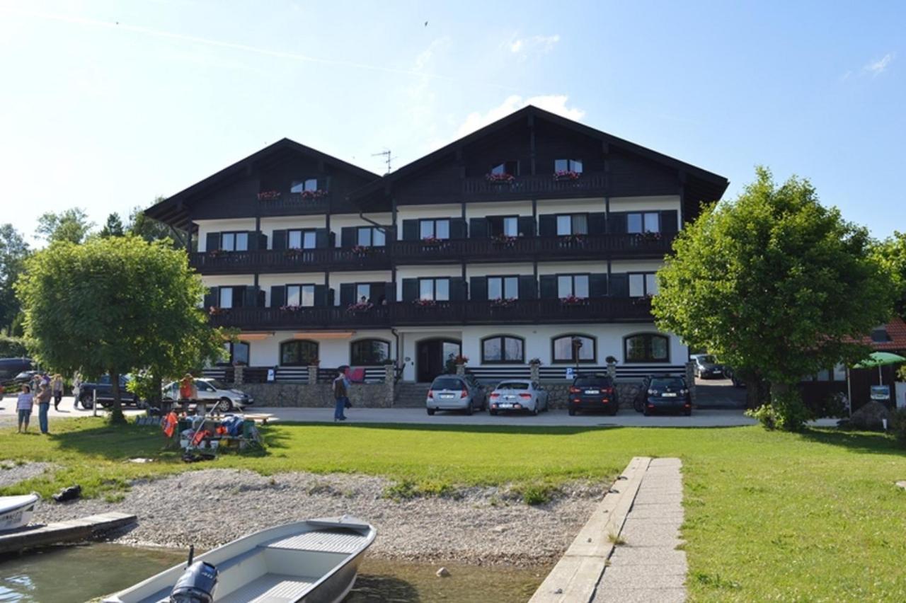 Gaestehaus Gruenaeugl Am See Gstadt am Chiemsee Eksteriør bilde